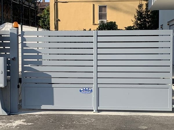 Cancelli-carrai-per-macchine-e-veicoli