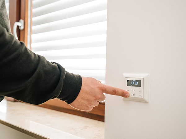 Installazione-di-infissi-su-misura