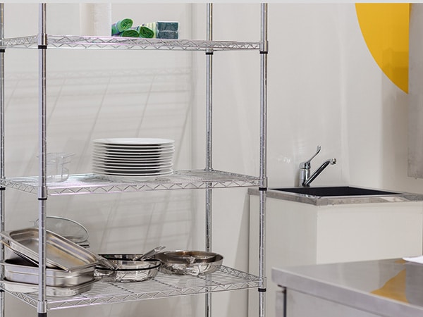 Mobili-e-scaffalature-in-ferro-carpi