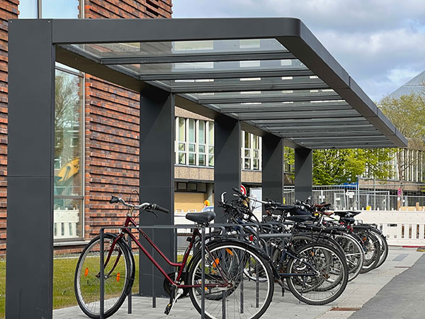 Pensilina-per-auto-e-bici