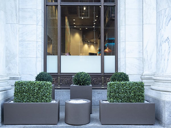 Porta-fiori-in-ferro-battuto