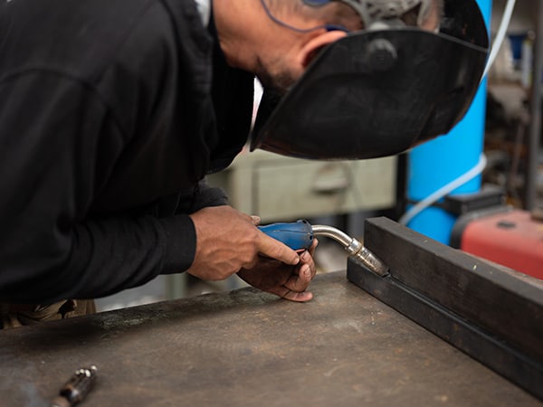 Carpenteria-metallica-su-misura-reggio-emilia