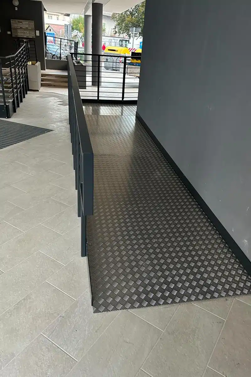 pedana-per-disabili-in-ferro